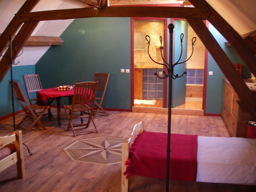 Le Trot'In Chair Bed & Breakfast Martigny-le-Comte Dış mekan fotoğraf